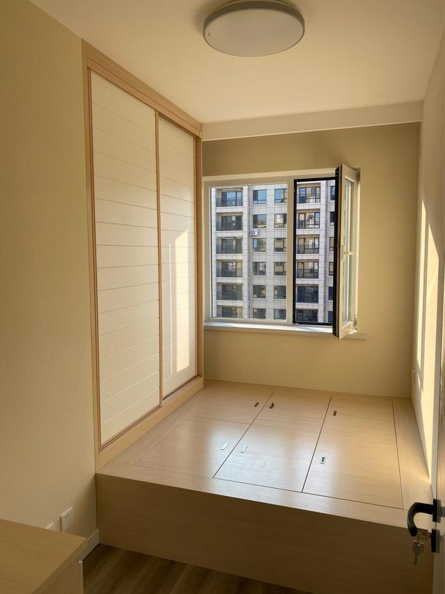 硅藻泥装修多少钱一平方，2022硅藻泥装修多少钱一平方（全屋抹硅藻泥只花8300元）