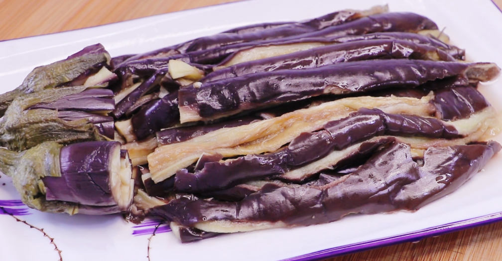 圖片[5]-【蒸茄子】做法步驟圖 茄子鮮香入味 一周5次不過癮-起舞食譜網