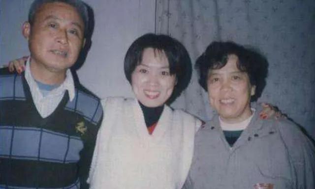 黄梅戏五朵金花,黄梅戏五朵金花是哪五个(42岁嫁小15岁老公) 黄梅戏五朵金花,黄梅戏五朵金花是哪五个(42岁嫁小15岁老公)