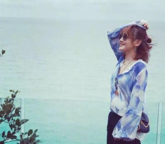 8208208820是什么广告词，8008208820是什么广告（第一个承认的女朋友）