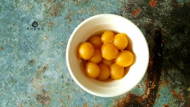 小汤圆甜品的做法，甜汤小汤圆的做法（新鲜红薯变软糯甜品小吃）