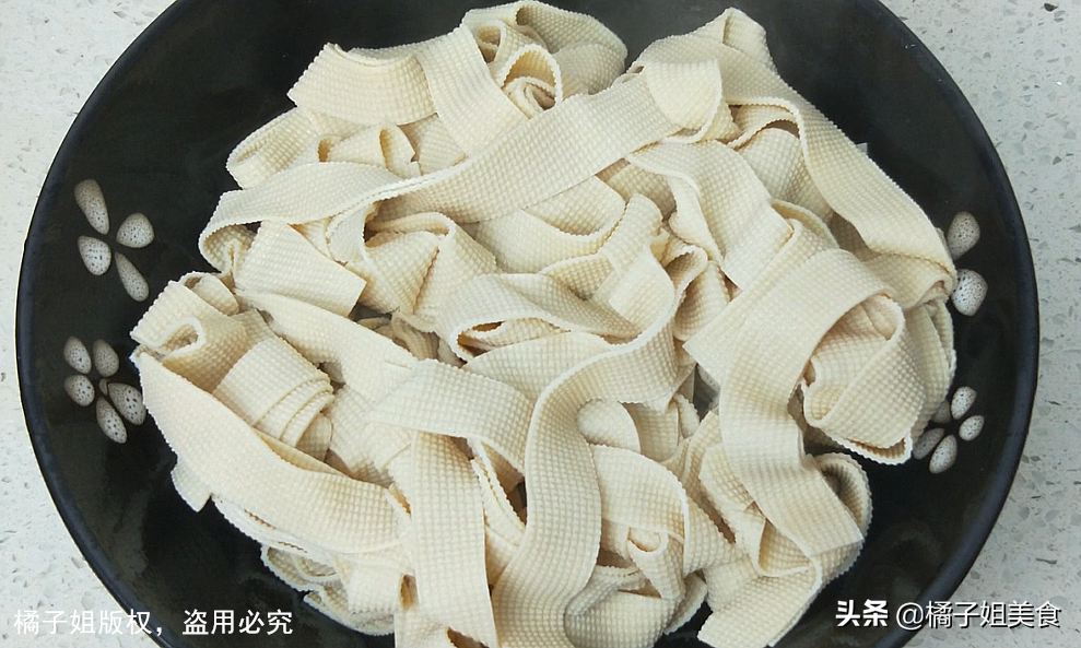 圖片[4]-5分鐘學(xué)會香辣豆腐皮快手菜 5分鐘學(xué)會-起舞食譜網(wǎng)