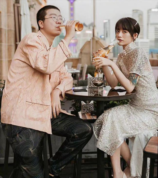 李诞老婆黑尾酱事件揭秘(李诞自曝:婚姻带给我巨大痛苦)