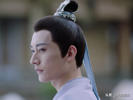 琉璃中璇玑和昊辰的关系，琉璃昊辰为什么不让璇玑记起（为什么昊辰能“遗忘”曾经暴行）