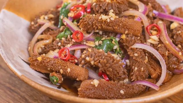 酸辣牛肚的做法，酸辣牛肚的做法步骤（凉拌牛肚的家常做法）