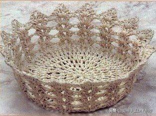 用编织带编篮子教程，竹编小篮子教程（用钩针编织的收纳篮子）