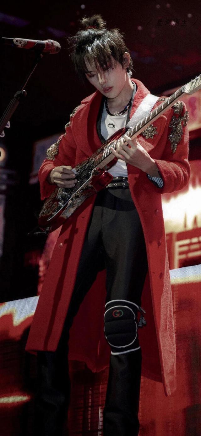 tfboys头像，TFBOYS微信（明星头像壁纸）