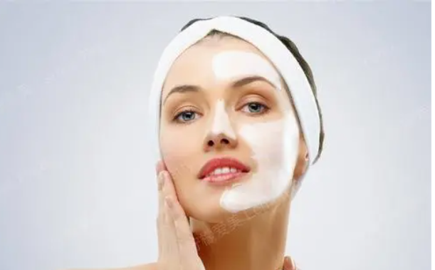 皮肤美白小窍门，皮肤美白小窍门是什么（改善肤色暗沉的4个小技巧）