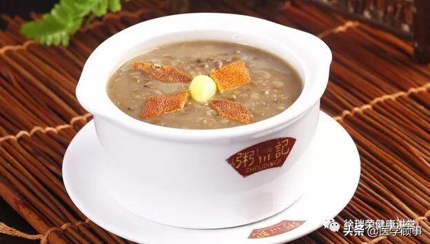 健脾祛湿常喝三碗粥，健脾祛湿喝什么粥（陈皮的药用价值）