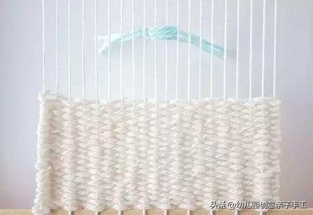 创意书签制作方法，阅读书签制作（毛线创意手工-杯垫、书签和挂饰）