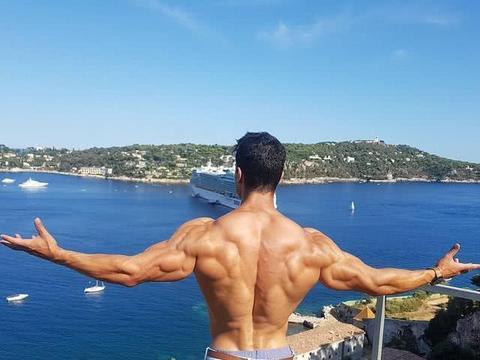 3步打造V型美人肩，如何练美人肩（也能练出魁梧\