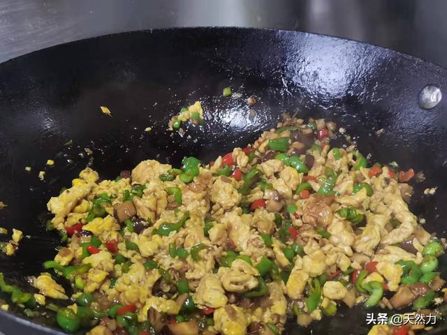 炸鸡蛋酱的做法，东北人喜爱的鸡蛋酱要怎么做才好吃