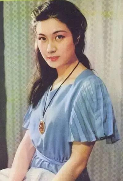 言情小说排行榜2013前十名，2013年小说排行榜言情（80年代父辈迷恋的“挂历女神”）