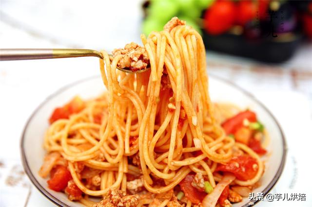番茄意大利面的做法，番茄意大利面最简单好吃的做法（手把手教你做番茄意大利面）