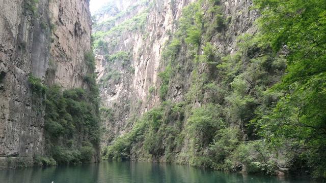 漫步美麗水道,船遊高峽平湖,一覽眾山小,山西長治通天峽遊記