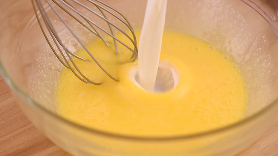 海盐蛋糕和一般蛋糕区别，海盐蛋糕是咸的吗（浓郁的海盐戚风蛋糕）