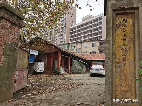 杀7人女逃犯落网抓捕曝光，色诱杀7人的“蛇蝎美人”新视频曝光