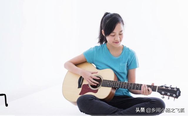 甘比和吕丽君身高，吕丽君和甘比同框（刘銮雄17岁二女儿多才多艺音乐才华出众）