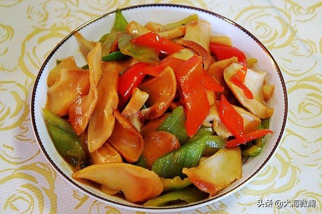 海螺怎么吃法家庭吃法，海螺该怎么吃（螺肉这么简单一炒）