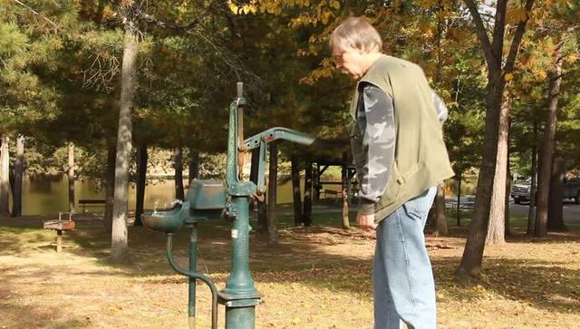 大气压是什么，大气压是什么原理（大气压相当于1平米压着10000公斤重量）