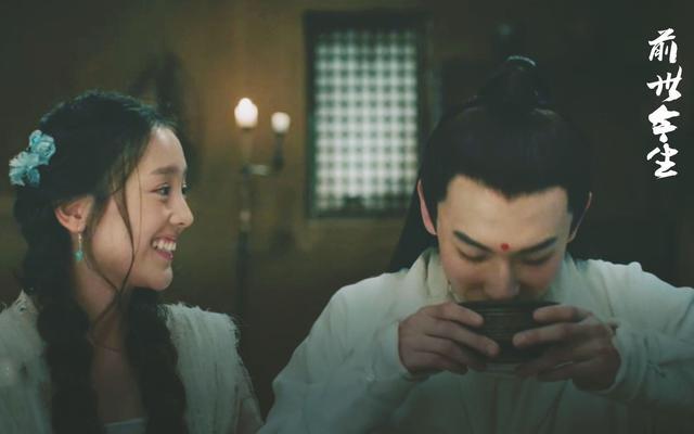 细节打败爱情是什么意思，什么叫细节打败爱情是什么意思（很刻骨铭心的经典台词）