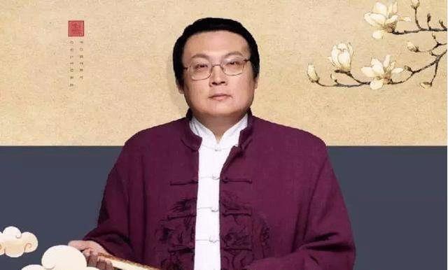 “梁宏达”因为乱说话而导致他的所有节目被停播!