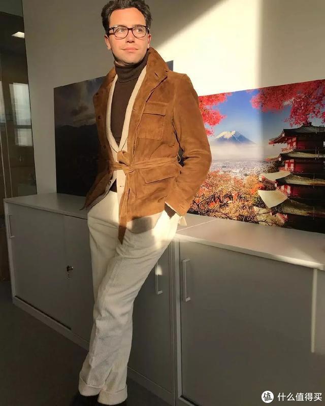 绵羊皮、山羊皮、牛皮等皮衣材质怎样区分，怎样区分皮衣是山羊皮还是绵羊皮（不知道怎么选购皮衣）