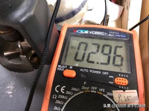 ipad黑屏了但是有声音怎么办，ipad黑屏打不开但是有声音怎么办（iPad4代不开机黑屏不显示维修）