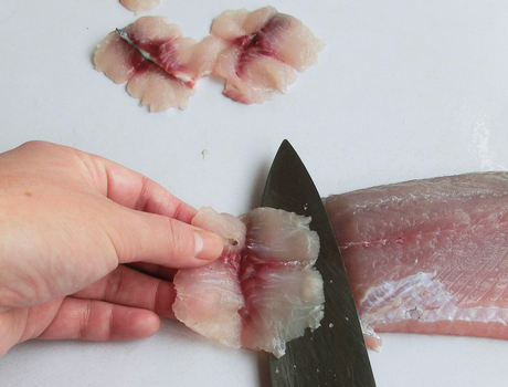 菠萝片最正宗的做法，菠萝肉片的家常做法（教你做一道菠萝鱼片）