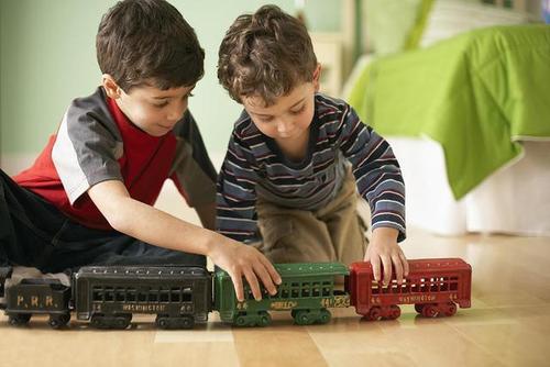 怎么让孩子学会分享，怎样让小孩学会分享（聪明的家长是这么做）