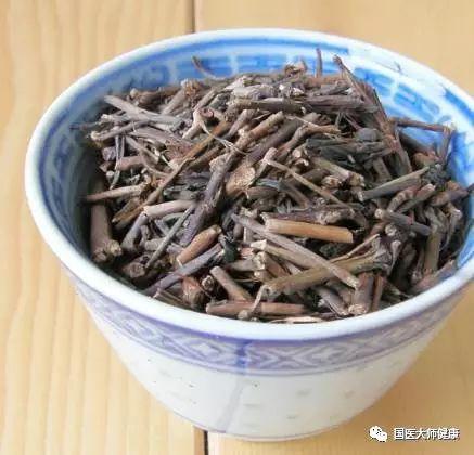 喝什么茶降低胆固醇，喝什么茶可以降低胆固醇（如何为自己选出长寿茶）