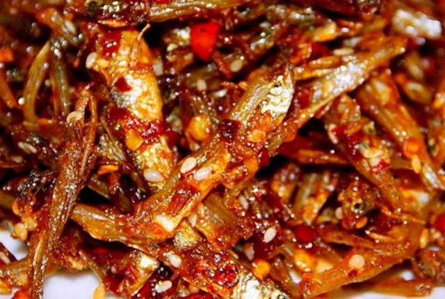 公干鱼怎么做好吃，公干鱼怎么做好吃又简单（超市1元/包的小鱼干）