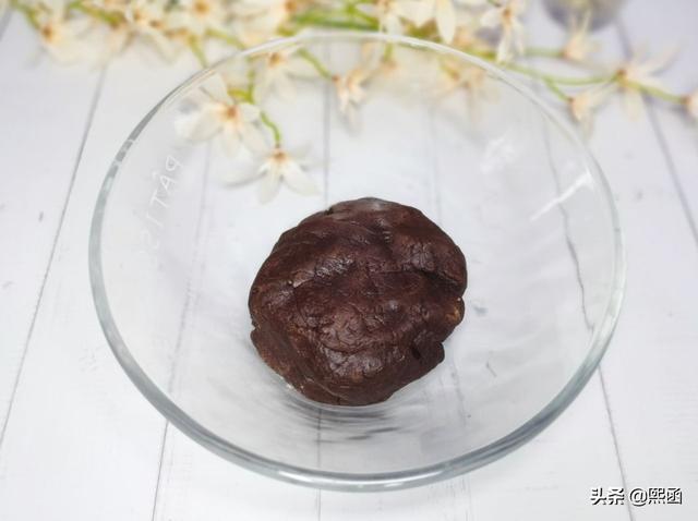 低筋面粉怎么做，低筋面粉是拿什么做出来的（再也不用出去买）