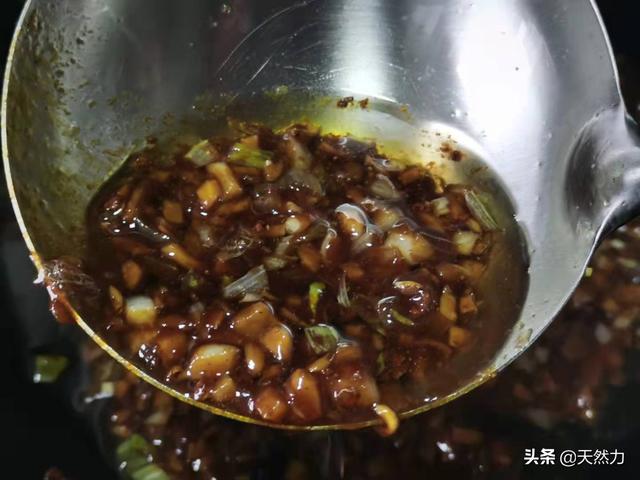 炸鸡蛋酱的做法，东北人喜爱的鸡蛋酱要怎么做才好吃