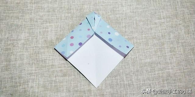 小学生必备自制信封图解步骤，小学生必备自制信封图解步骤图片（千纸鹤信封折纸教程）