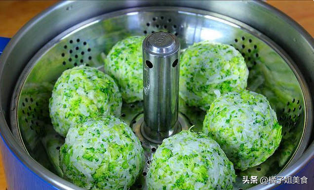 圖片[4]-【蘿卜西藍花菜團子】做法步驟圖  簡單易做 營養(yǎng)不發(fā)胖 愛美的-起舞食譜網(wǎng)