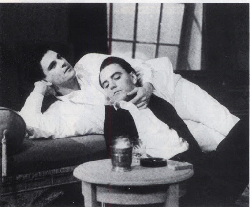 火炬木小组下载，英国最甜情侣是他俩（火炬木小组第一季在线下载）