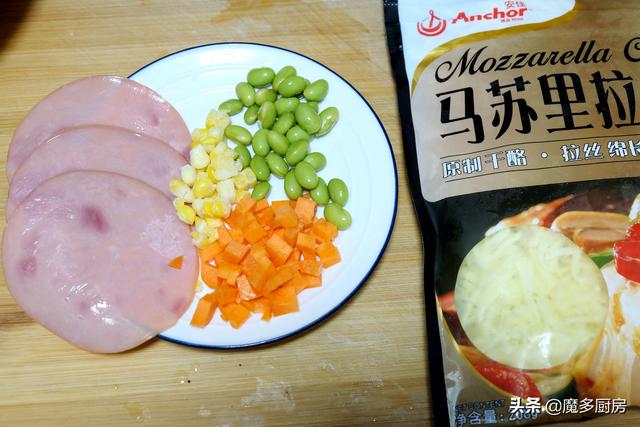 烤披萨的温度和时间，烤披萨最佳温度和时间（香软拉丝简单易做）