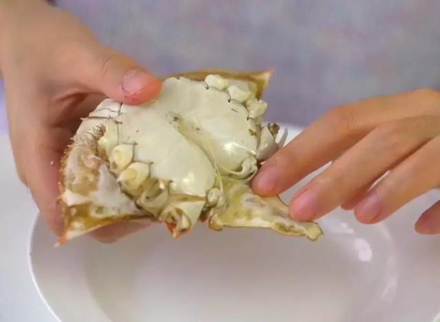 螃蟹蘸料怎么调好吃，清蒸螃蟹的蘸料怎么弄（大闸蟹吃了还想吃）