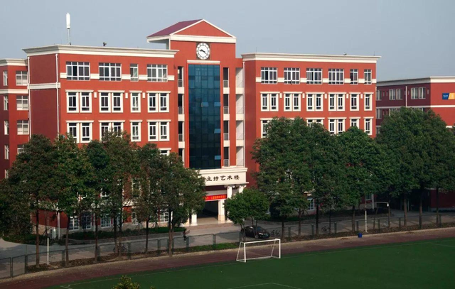 四川传媒学院学费，四川传媒学院学费多少（民办艺术类院校的这些专业）