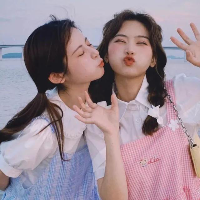 好看闺头♡，微信头像，好看闺头♡（一组超好看的闺蜜头像集）