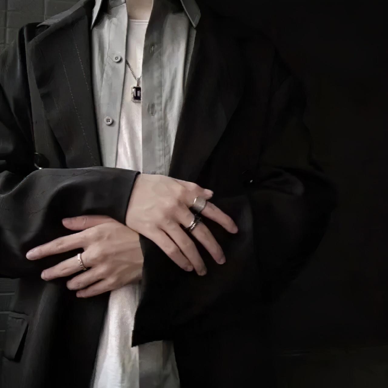 <梓昕>暗黑系男头，微信头像，<梓昕>暗黑系男头（暗黑男头 幸好思念无声）