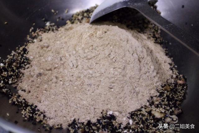 如何做油茶面，怎样做油茶面好吃又简单（我家油茶面从来不用买）
