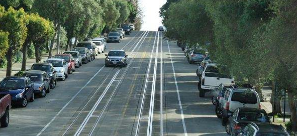 自动挡汽车如何正确停车，自动挡汽车如何正确停车视频（自动挡停车的正确步骤到底是什么）