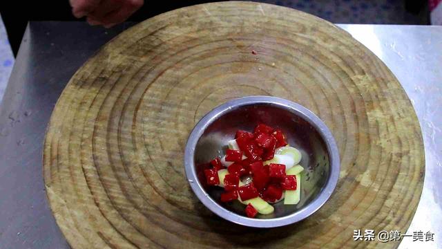 酥骨带鱼的做法，厨师长教你酥骨带鱼的家常做法