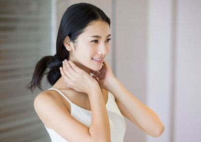 去角质霜怎么用，去角质霜怎么用视频（去角质方法和步骤有哪些）