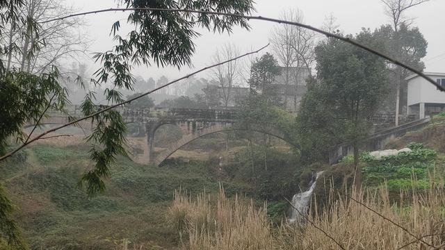 不晓得是啥意思，不知道的意思是什么意思（上学那些年被同学笑话的泸州方言土话——H\u0026M）