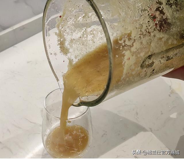 破壁机和榨汁机，破壁机和榨汁机有什么区别（榨果汁到底有多大区别）