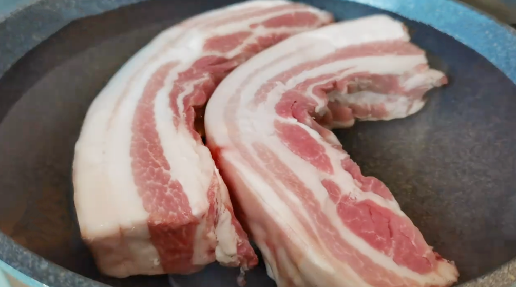 圖片[2]-【五花肉】做法步驟圖 出鍋連湯汁都不剩 5斤不夠吃-起舞食譜網