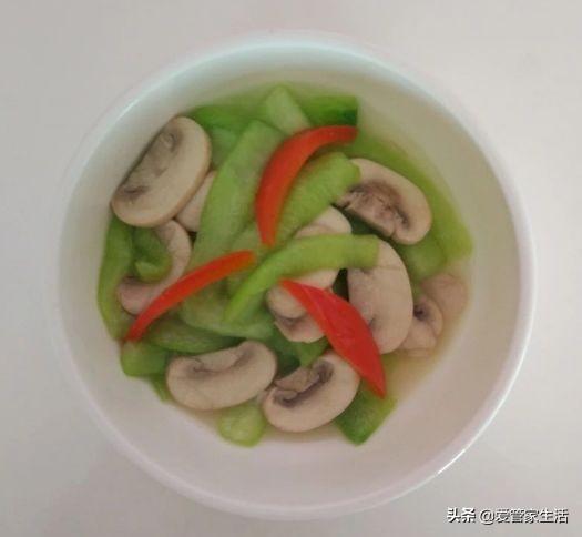 莲藕通草排骨汤的做法，莲藕通草排骨汤可以一起炖吗（月子食谱大全及做法）